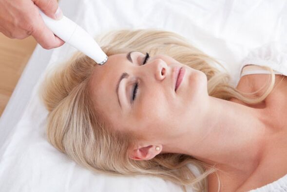 Paano isinasagawa ang fractional laser rejuvenation
