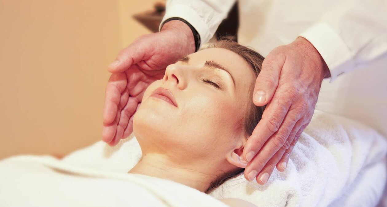 contour facial massage bilang isang paraan ng pagpapabata