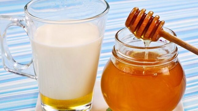 Kefir na may pulot para sa pagpapabata ng paggamot sa balat ng kamay
